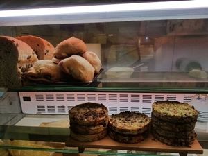 veggie burgers with chick pea and quinoa at Rumi Bottega Organica in Rome