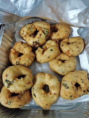 Plain Vadai - takeaways at Ananda Bhavan - Syed Alwi Rd in Central Singapore