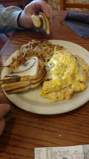 omelette and rye toast at Soup Spoon Cafe in Lansing