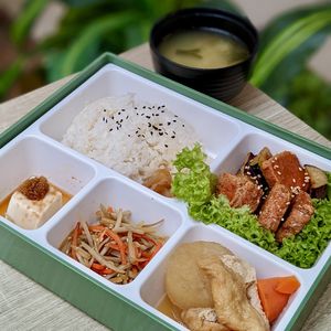 Tokusei Salmoniee Bento at Greendot 绿一点 - Paya Lebar in Central Singapore