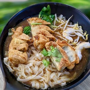 Veganised Ipoh Hor Fun at Greendot 绿一点 - Paya Lebar in Central Singapore