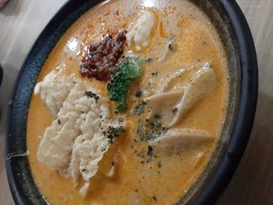  at Greendot 绿一点 - Paya Lebar in Central Singapore