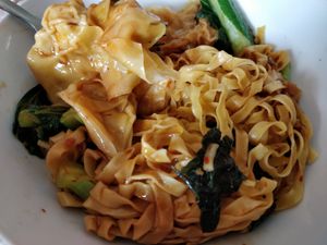 Wanton noodles but with mee Pok at Tanaka Vegetarian 田中素食 - Fajar in West Singapore