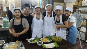 Cooking class at SuratThani Vegetarian in Surat Thani