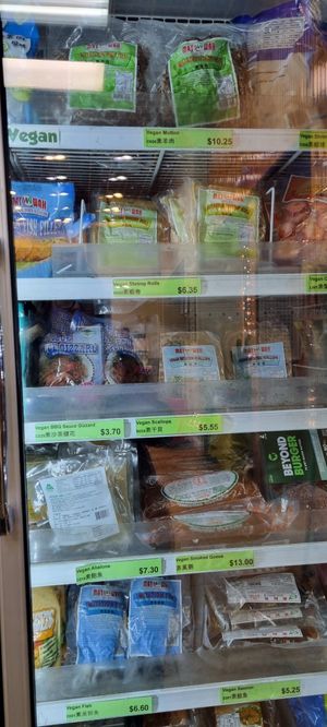 #Veganuary at Lily's Vegan Pantry in New York City