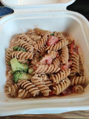 Creamy 'cheese' pasta (takeaway) at Vegan Inspiratsioon in Tallinn