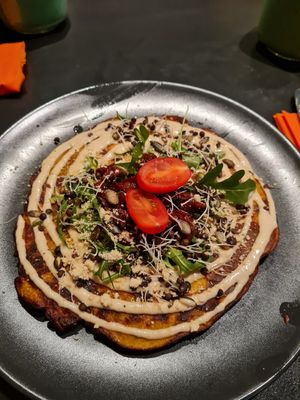 Breakfest, chickpea-omlette at Vegan Inspiratsioon in Tallinn