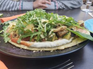 Vegan pizza at Vegan Inspiratsioon in Tallinn