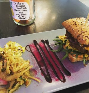 Burger at Vegan Inspiratsioon in Tallinn