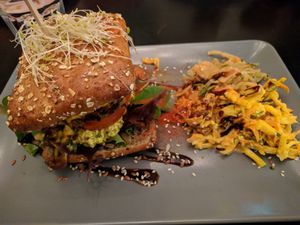 House burger at Vegan Inspiratsioon in Tallinn