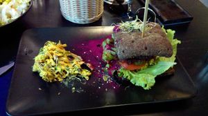 Burger at Vegan Inspiratsioon in Tallinn