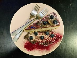 salted caramel cheesecake at Vegan Inspiratsioon in Tallinn