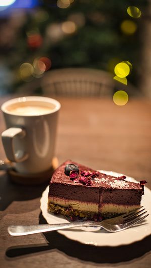 Raw berry cake at Vegan Inspiratsioon in Tallinn