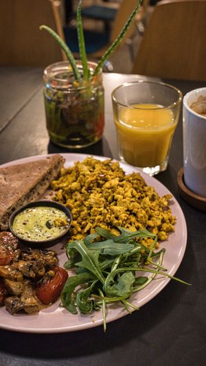 Tofu scramble at Vegan Inspiratsioon in Tallinn