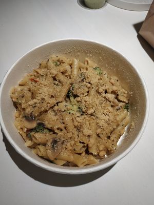 Super creamy cheesy pasta (takeaway) at Vegan Inspiratsioon in Tallinn