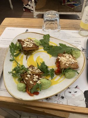 Tempeh at Romeow Cat Bistrot in Rome