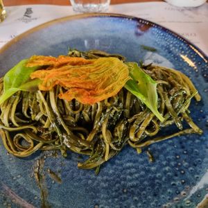 Linguine al sapore di mare at Romeow Cat Bistrot in Rome