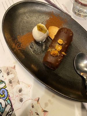 Snicker dessert  at Romeow Cat Bistrot in Rome