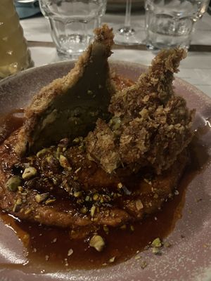 Carciofi ripieni fritti con salsa di pomodori secchi  at Romeow Cat Bistrot in Rome