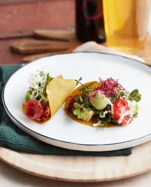 Tacos 100 % RAW  at Romeow Cat Bistrot in Rome