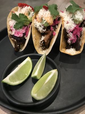 Los mejores 🤤🤤 at Beyond Sushi in New York City