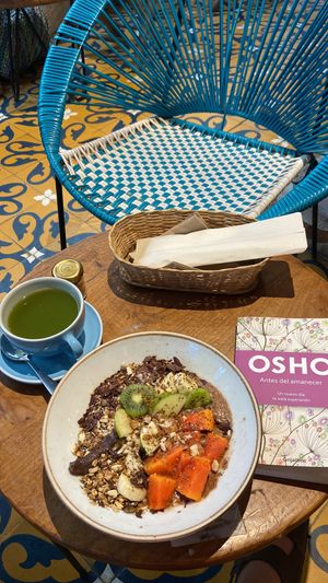 Quinoa y cacao   at Ikaro Cafe in Santa Marta
