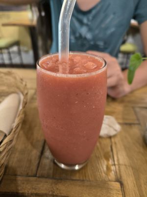 Zumo natural de sandía at Ikaro Cafe in Santa Marta