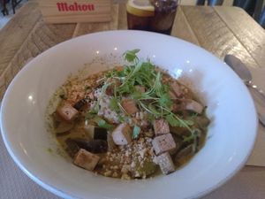 Vegan curry at Kafe Botanika in San Sebastian