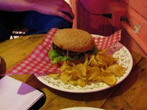 Hermoso restaurante con comida deliciosa 😋 at Flor de Loto in Cali