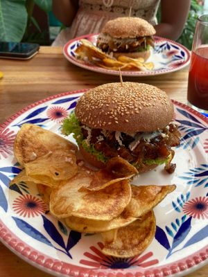 One of the hamburgers at Flor de Loto in Cali