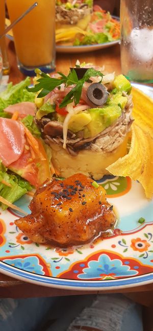  at Flor de Loto in Cali