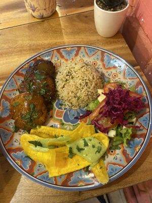 Plato mexicano   at Flor de Loto in Cali