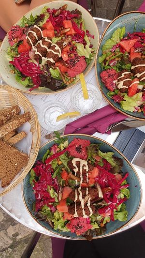 Vegan salad at Cafe Lila in Regensburg