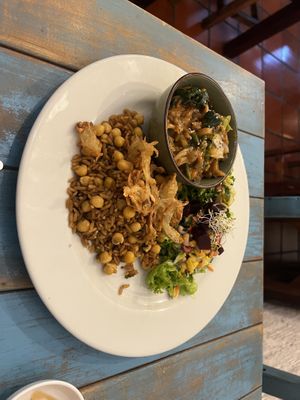 Main meal - wasn’t hot , lukewarm   at Prana in Envigado