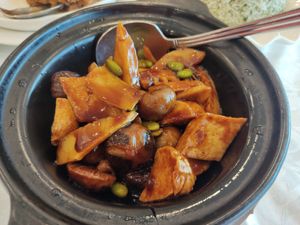 braised vegetarian chicken with black mushroom and chestnuts in casserole at Kung Tak Lam - Tsim Tsa Tsui in Kowloon