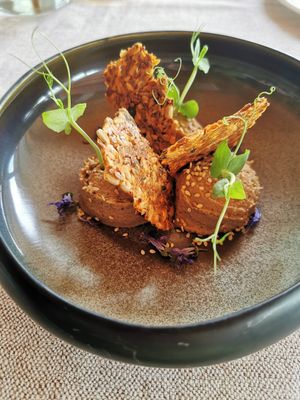 Hummus all'aglio nero at Al Tiglio Cucina Naturale in Moruzzo