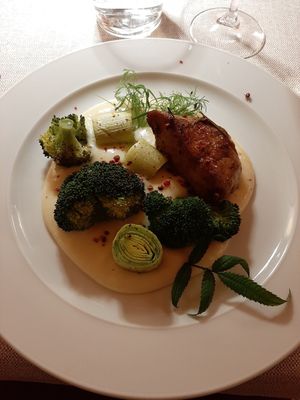 Seitan al pepe rosa con purè di patate, broccoli e porri at Al Tiglio Cucina Naturale in Moruzzo