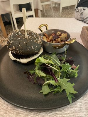 Burger  at Al Tiglio Cucina Naturale in Moruzzo