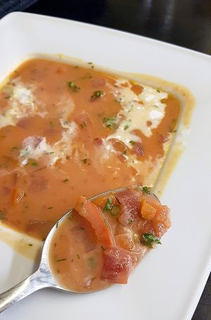 Beetroot soup "Mascha's Borschtsch" (appetizer) at Mariposa in Nuremberg