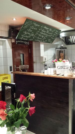 fast food counter and board of Vegöner at Vegöner in Nuremberg