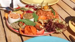 The beautiful and delicious big breakfast plate at Geh Veg in Berlin