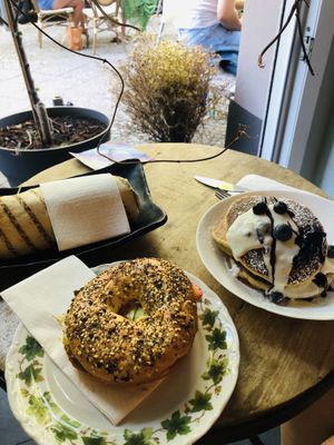 Bagel, wrap, pancakes   at Geh Veg in Berlin
