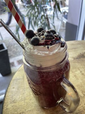Blueberry-shake  at Geh Veg in Berlin