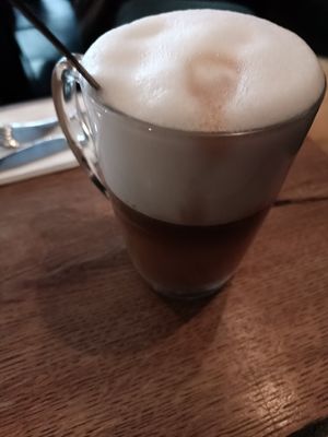 Oat milk latte at Geh Veg in Berlin