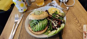 Avocado toast at Geh Veg in Berlin