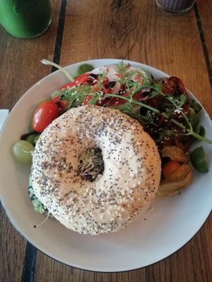 Bagel at Geh Veg in Berlin