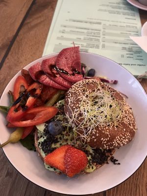 Savoury breakfast plate (herzhaftes frühstück)  at Geh Veg in Berlin
