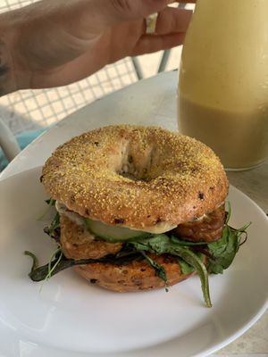 Bagel 🥰 at Geh Veg in Berlin
