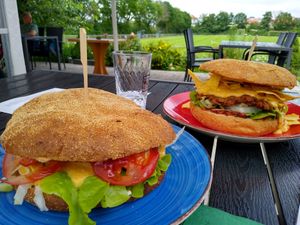 Cheese burger and nacho burger at Vegano in Gross-gerau