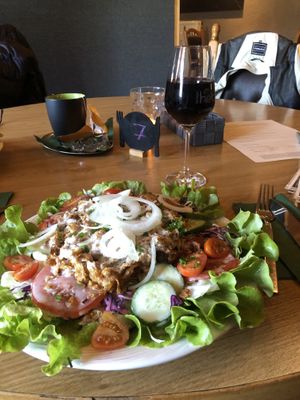 „Gyros“ Teller mit Salat 😊👍 at Vegano in Gross-gerau